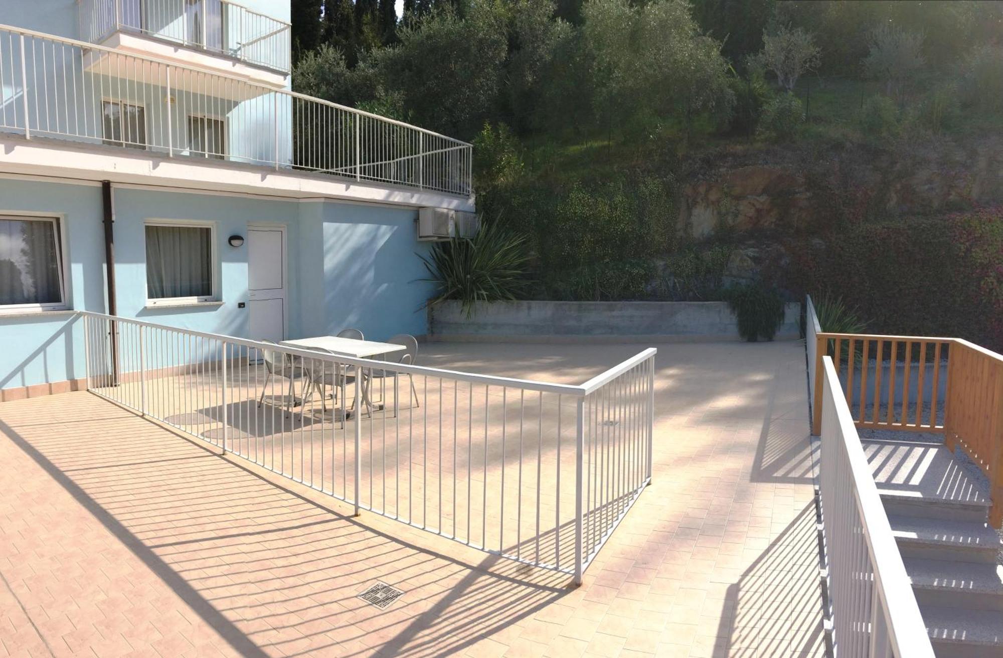Residence Marina Riva del Garda Cameră foto